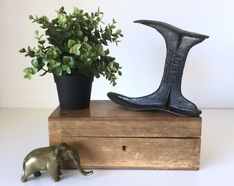 Vintage Cobbler's Unbreakable Handy Cast Iron Shoe Form Double Sided