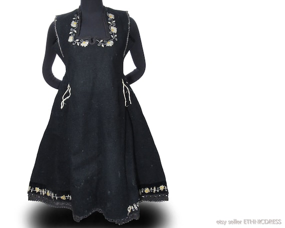 Antique Bulgarian folk costume dress from Samokov… - image 1