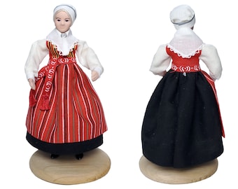 European folk costume doll from Leksand Dalarna, Sweden | traditional Scandinavian clothing | ethnic regional dress | miniature 1:12 scale