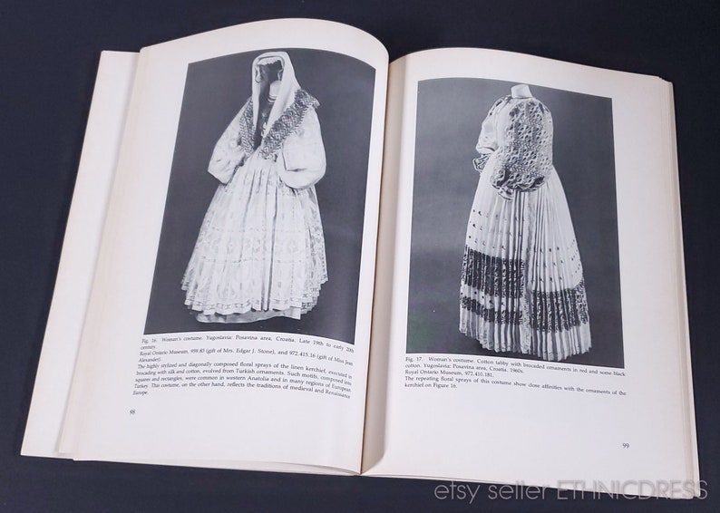 BOK Inverkan av ottomanska turkiska textilier och dräkter i Östeuropa | Makedonska Kroatiska Albanien Rumänien Grekiska | broderad västblus bild 3