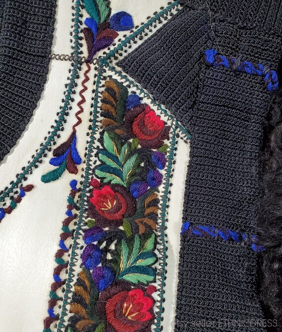 Vintage Romanian folk costume vest handmade in 19… - image 5