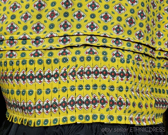 Vintage Slovak woman's folk costume top from Zaho… - image 6