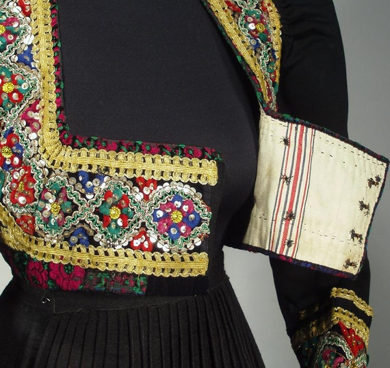 RARE Antique lady's folk costume jacket from Ochs… - image 3