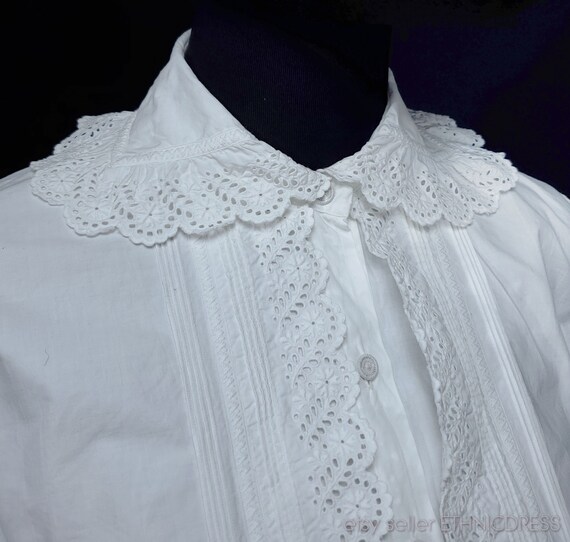 Antique white cotton blouse with embroidered mono… - image 3