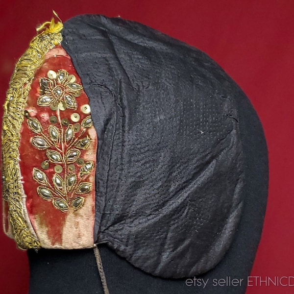 Casquette de coiffe de costume folklorique autrichien antique de Karnten Carinthia | Costume traditionnel alpin | Velvet Metal Lace Paillettes Ruban de Soie Noire