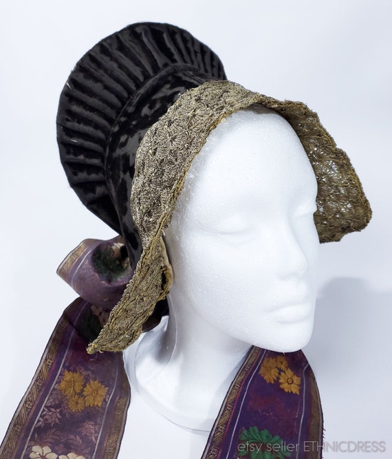 ANTIQUE 1800s folk costume headdress from Wach… Gem