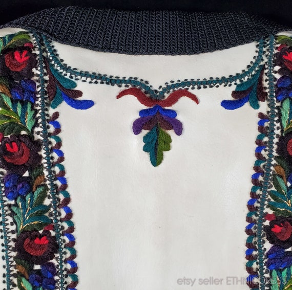 Vintage Romanian folk costume vest handmade in 19… - image 7