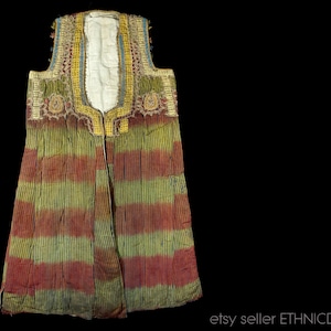 Awesome Turkish folk costume vest from Zonguldak Turkey ethnic dress | long padded clothing quilted | Black Sea style Ottoman embroidery old