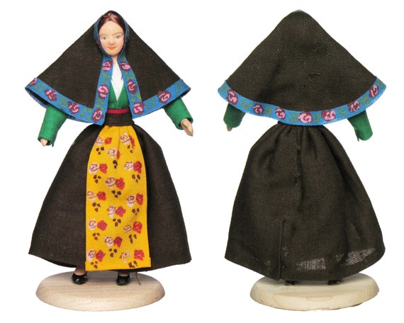 gazon makkelijk te gebruiken klinker Europese klederdrachtpop uit Sardinië Italië traditionele - Etsy Nederland gazon makkelijk te gebruiken klinker Europese klederdrachtpop uit Sardinië Italië traditionele - Etsy Nederland