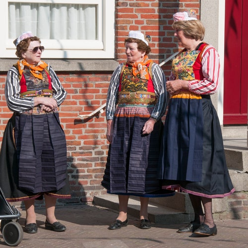 Dutch woman's folk costume apron from Marken, Netherlands | hotsell indigo blue pleated cotton summer clothing | traditional ethnic dress folklore