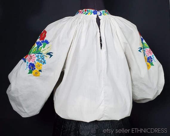 Vintage Ukrainian folk costume blouse from Zakarp… - image 2