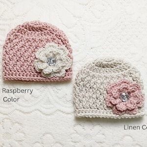 Crochet Baby Girl Beanie with Flower: Newborn Photo Prop