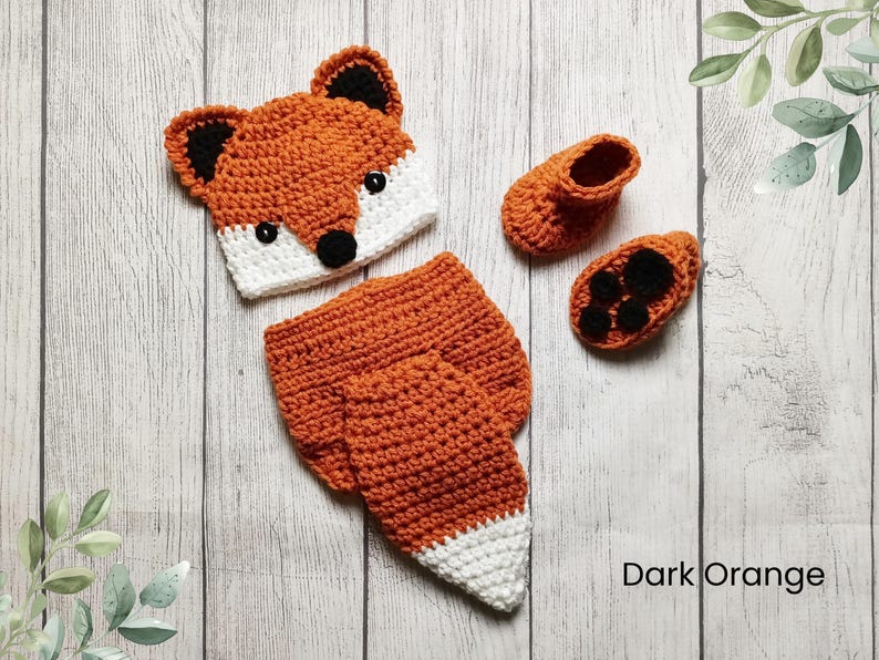 Baby Red Fox Hat and Diaper Cover, Fox Halloween Costume, Crochet Animal Hat, Newborn Photo Prop, Woodland Nursery, Baby Shower Gift immagine 2