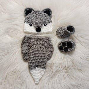Baby Red Fox Hat and Diaper Cover, Fox Halloween Costume, Crochet Animal Hat, Newborn Photo Prop, Woodland Nursery, Baby Shower Gift immagine 7