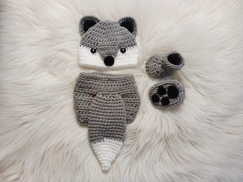 Baby Red Fox Hat and Diaper Cover, Fox Halloween Costume, Crochet Animal Hat, Newborn Photo Prop, Woodland Nursery, Baby Shower Gift immagine 7