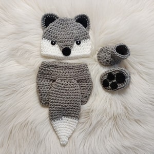 Baby Grey Wolf Hat and Diaper Cover, Baby Wolf Halloween Costume, Crochet Animal Hat, Newborn Photo Prop, Woodland Nursery, Baby Shower Gift