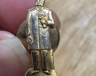 Vintage Ulysses S Grant Civil War General US President Lapel Pin Gold Tone