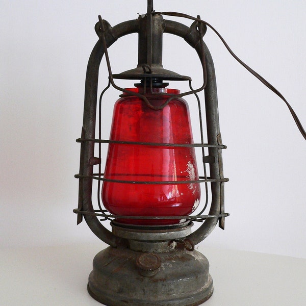 V I N T A G E Red Glass Kerosene "RHEWUM" Lamp SL2, Converted To Electric Lamp