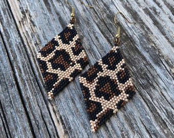 Animal print earrings, animal print jewelry, beaded animal print, beaded earrings, diamond beaded jewelry