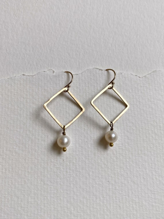 Freshwater Pearl with Brass Hammered Square, with 14k goldfill hooks, June Birthstone