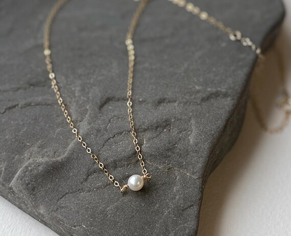 Pearl and 14k Gold filled chain necklace