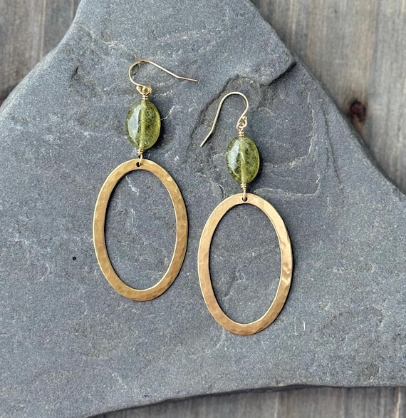 Green Stone Oval Loop Earring