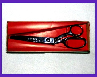 SINGER 0809 Pinking Shears, Full 3-1/2 Inch Cut, 9 Inches Long, Original Box, Sewing Notion, Seamstress Gift, Tailors Gift, Gift for MOM