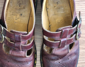 VTG 90s Doc Martens Mary Jane Shoes – Brown Leather Double Strap (US 7.5-8)
