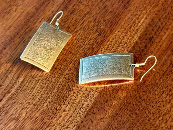 Vintage Brass Drop Earrings Rectangular Etched Da… - image 2