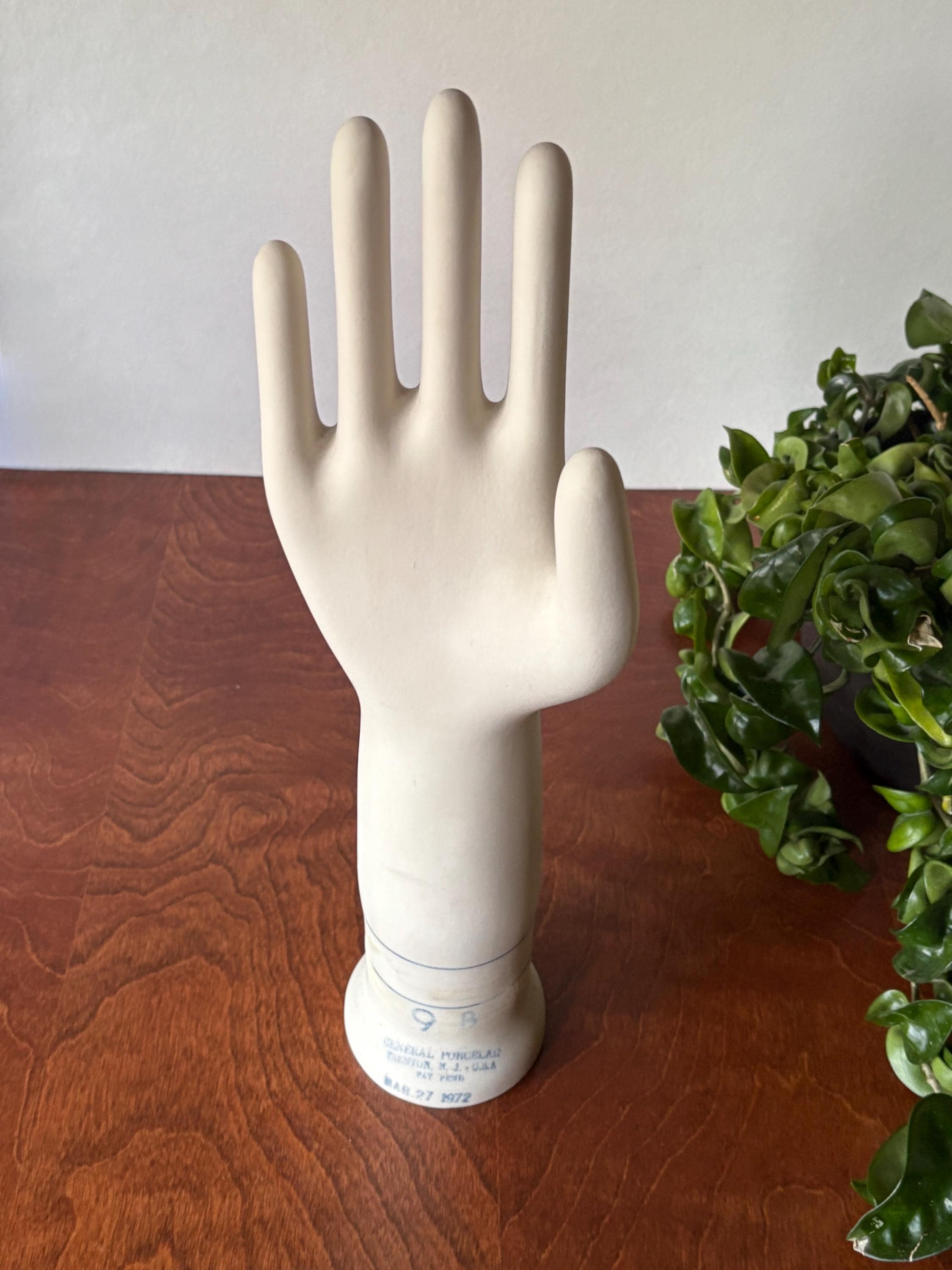 ヴィンテージ　ハンドグローブモールド　陶器 Ceramic Glove Molds - Etsy