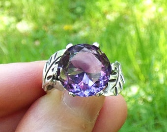 Super rare CHUNKY 1960s Alexandrite sterling silver with leaves size 7