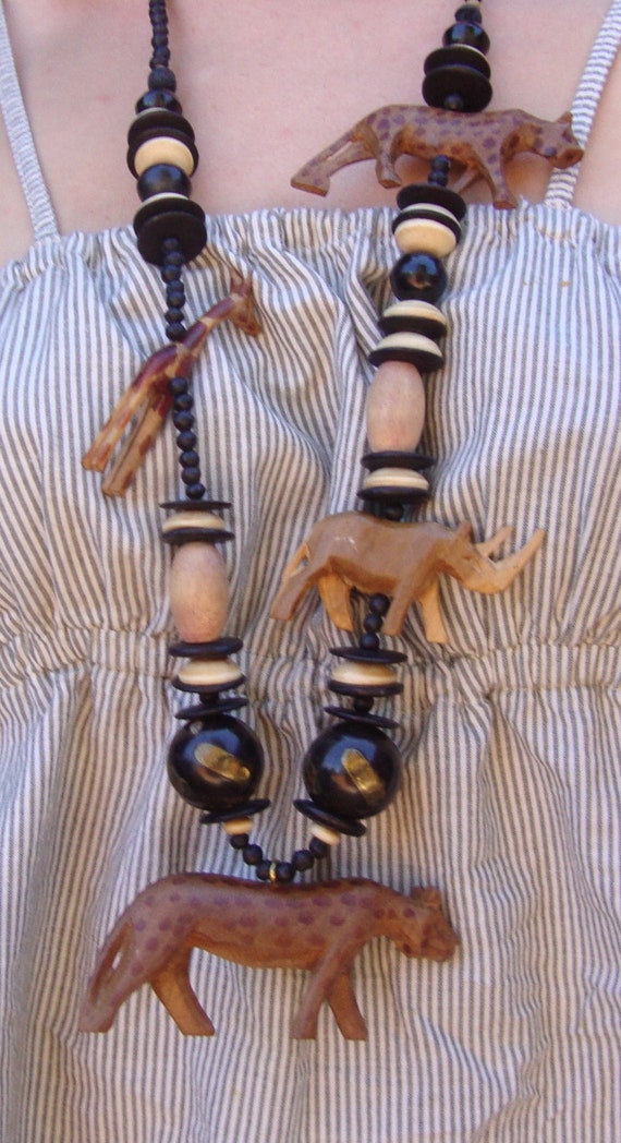 HUGE Vintage hand carved African animals necklace… - image 6