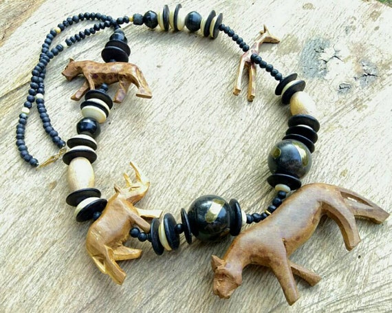 HUGE Vintage hand carved African animals necklace… - image 1