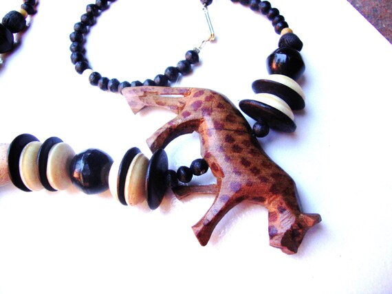 HUGE Vintage hand carved African animals necklace… - image 5