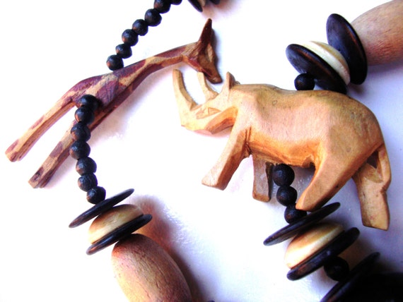 HUGE Vintage hand carved African animals necklace… - image 3