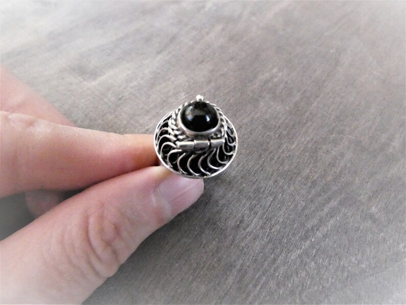 circa 1960s RARE SECRET COMPARTMENT sterling silver Magical wish box obsidian ring adjustable Taxco eagle 3 circa 1950 image 6