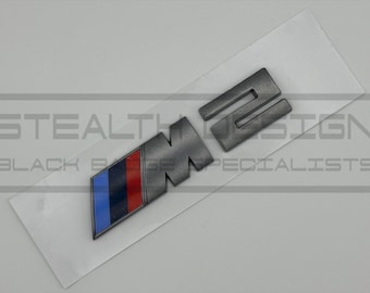 Badge arrière BMW M2 gris satiné auto-adhésif