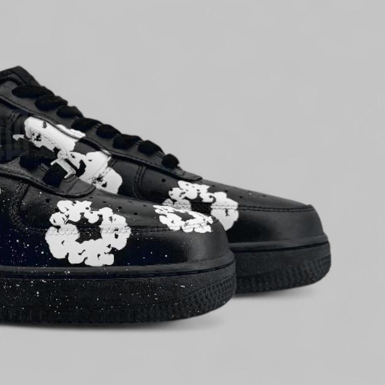 Anpassad Air Force 1 'Denim Tears' bild 3