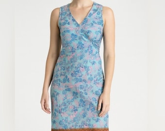 Vintage Floral Sleeveless Dress with oriental hem. Size 8