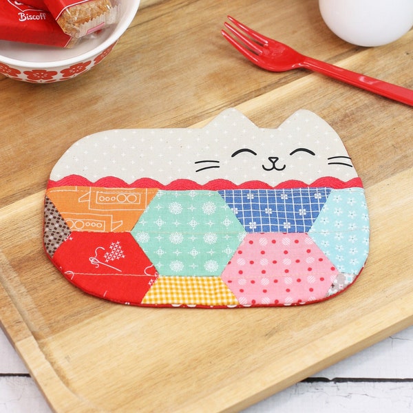 Sleepy Cat Coaster Mug Rug PDF Sewing Pattern