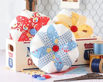 Scrappy Star Pincushion PDF Sewing Pattern, Pin Cushion Pattern, Sewing accessory; gift for sewists; star pincushion; patchwork pincushion