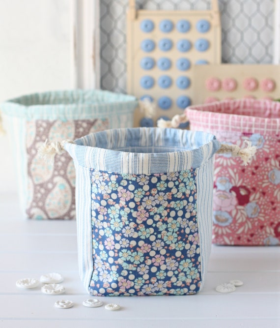 Handy Drawstring Pouch PDF Sewing Pattern (Available in 3 sizes); gift bag; storage pouch; multi-size bag; project bag; beginner friendly.