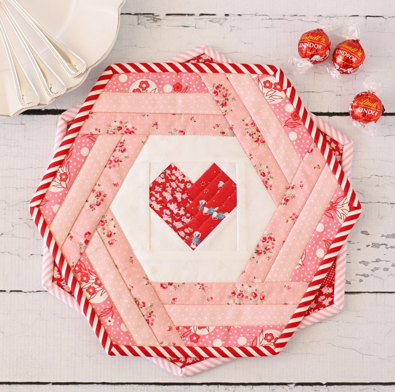 Hexie Heart Placemat PDF Sewing Pattern image 6