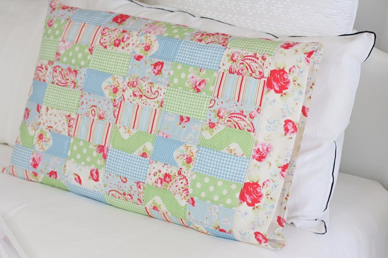 Pretty Patchwork Pillow Sham PDF Sewing Pattern image 4