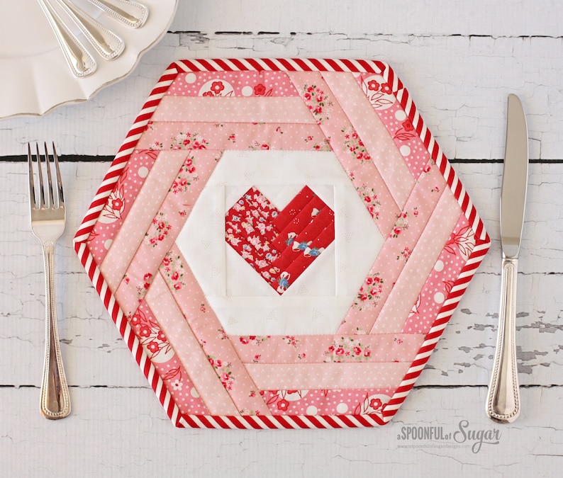 Hexie Heart Placemat PDF Sewing Pattern image 4