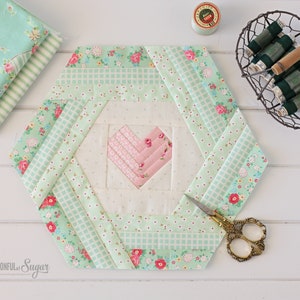 Hexie Heart Placemat PDF Sewing Pattern image 9