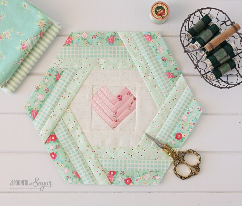 Hexie Heart Placemat PDF Sewing Pattern image 9