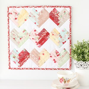 Heart of the Home Mini Quilt PDF Sewing Pattern image 4