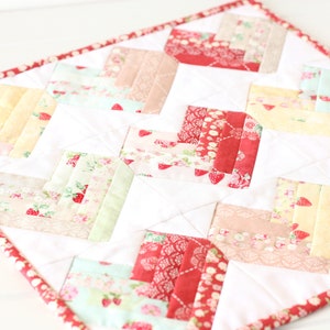 Heart of the Home Mini Quilt PDF Sewing Pattern image 5