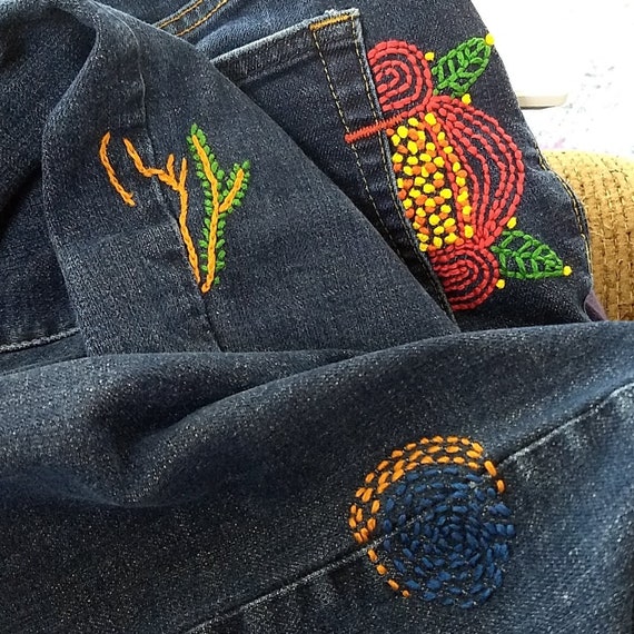 Jeans boho bordados a mano jeans de flores bordados talla 10 - Etsy México Jeans boho bordados a mano jeans de flores bordados talla 10 - Etsy México